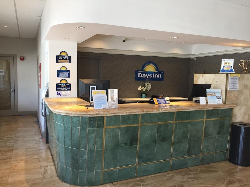 Days Inn By Wyndham Miami Airport North Miami Springs Eksteriør billede
