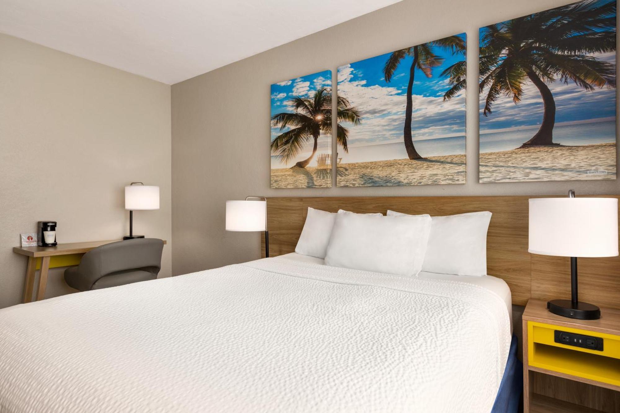 Days Inn By Wyndham Miami Airport North Miami Springs Eksteriør billede