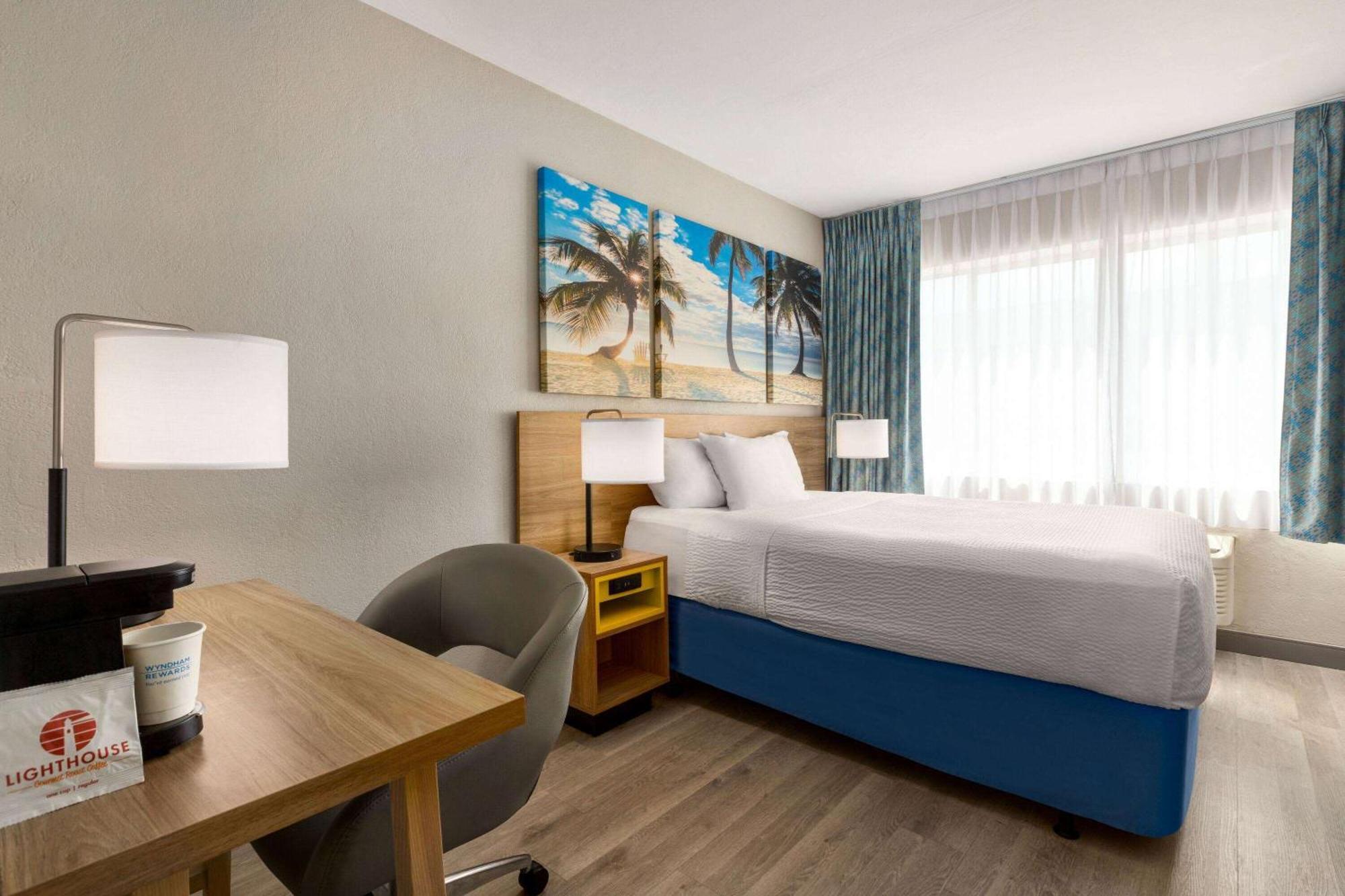 Days Inn By Wyndham Miami Airport North Miami Springs Eksteriør billede